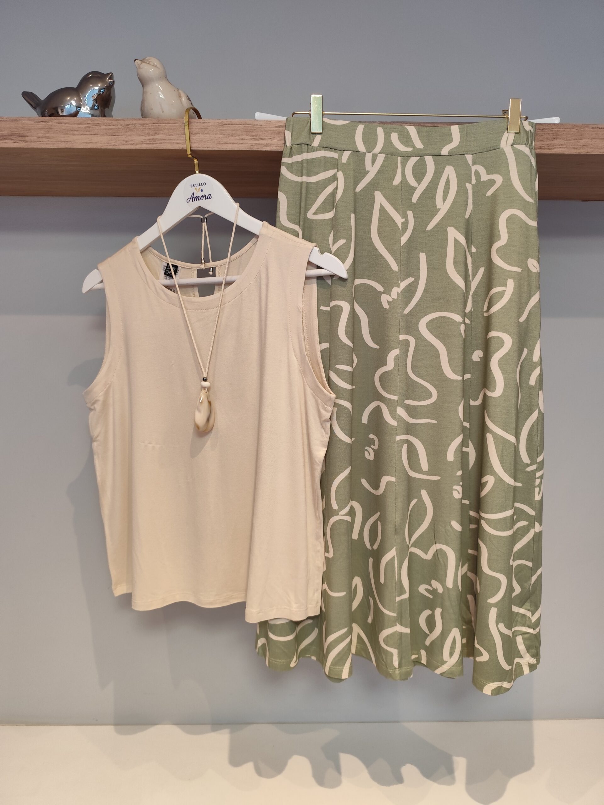 Conjunto Elissa saia e blusa bege e verde - Imagem 2
